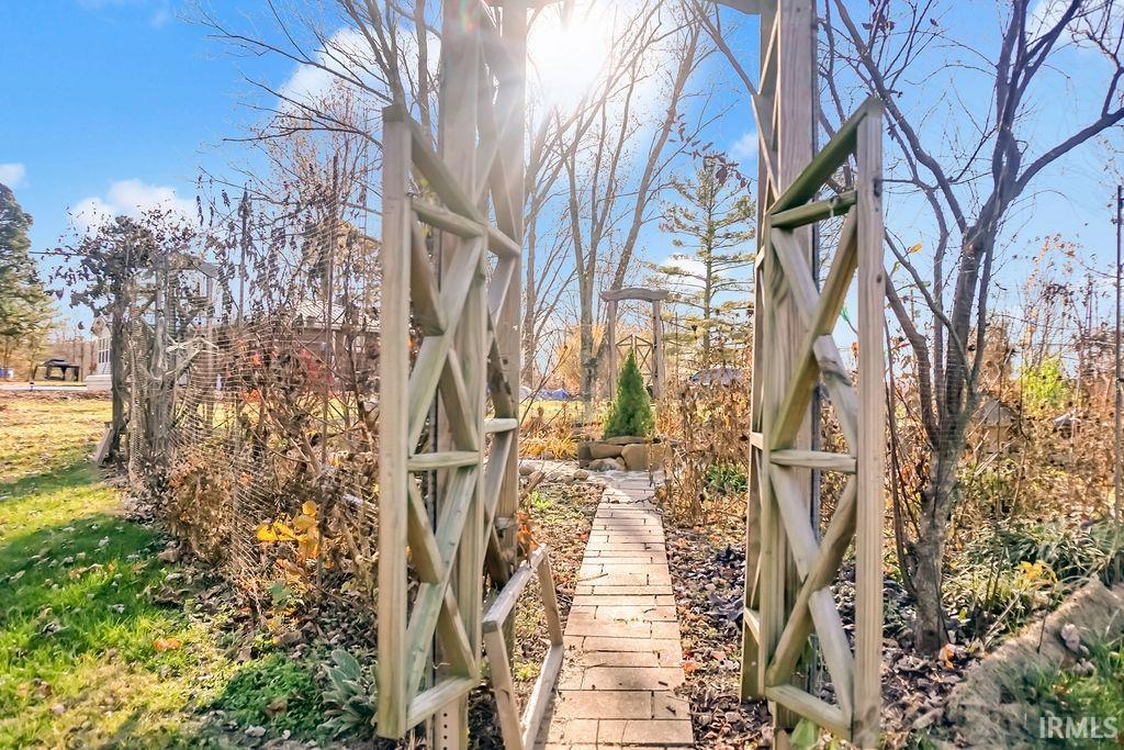 5151 South Harmony Road Bloomington, IN 47403 - Photo 34 of 36