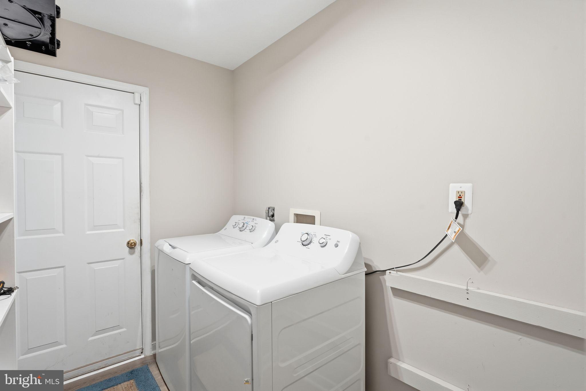 256 Doc Stone Road Stafford, VA 22556 - Photo 36 of 54 Laundry room off garage