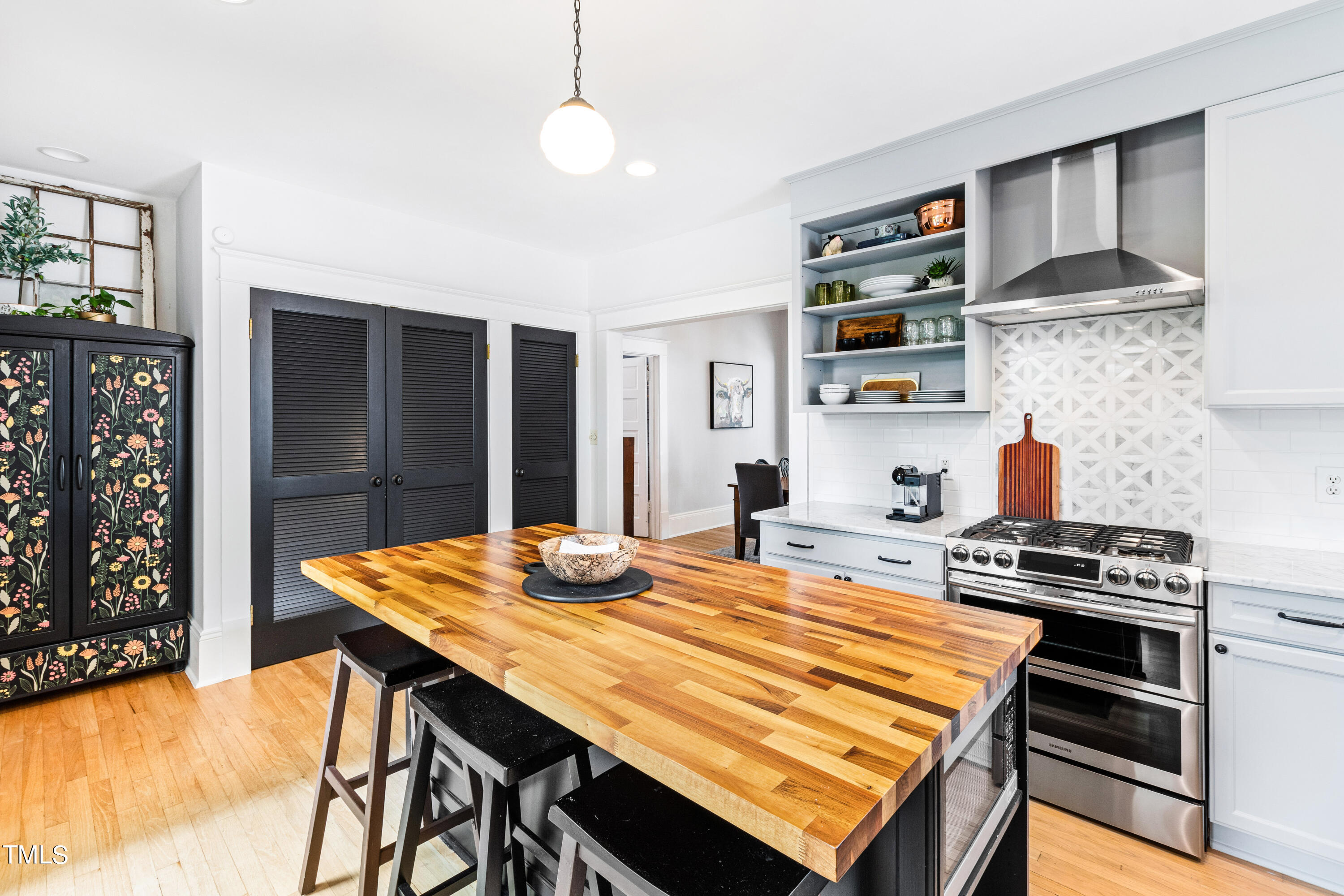 606 East Franklin Street Raleigh, NC 27604 - Photo 20 of 53 KitchenD