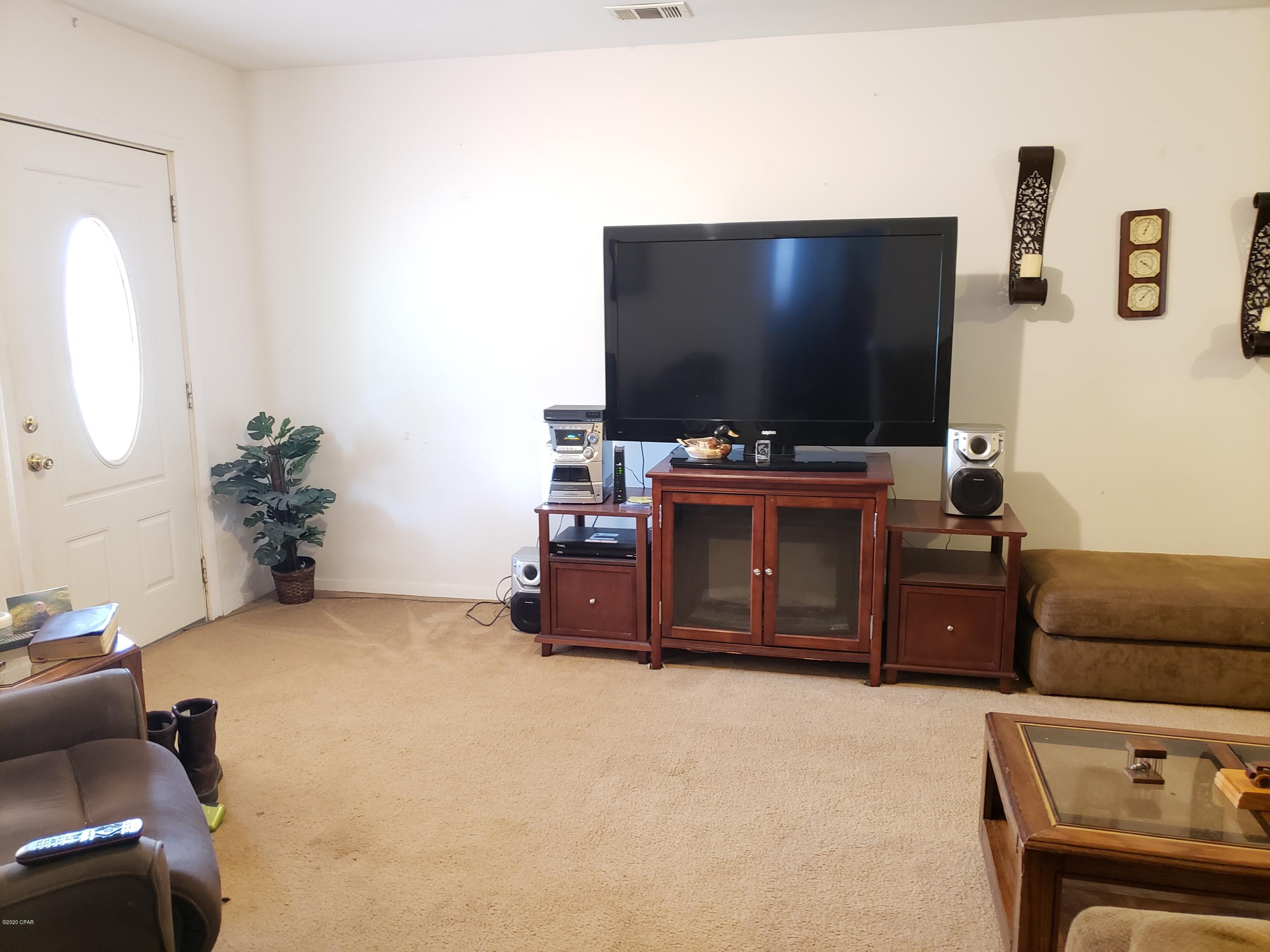 6951 Iowa Street Grand Ridge, FL 32442 - Photo 24 of 35 Gallery Image 24