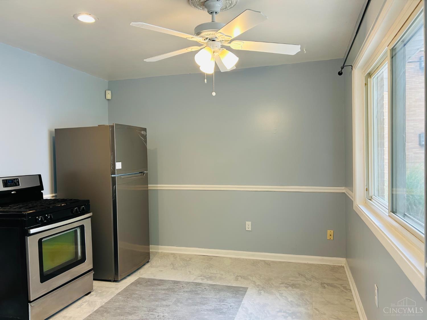 3744 Dina Avenue Cincinnati, OH 45211 - Photo 10 of 15