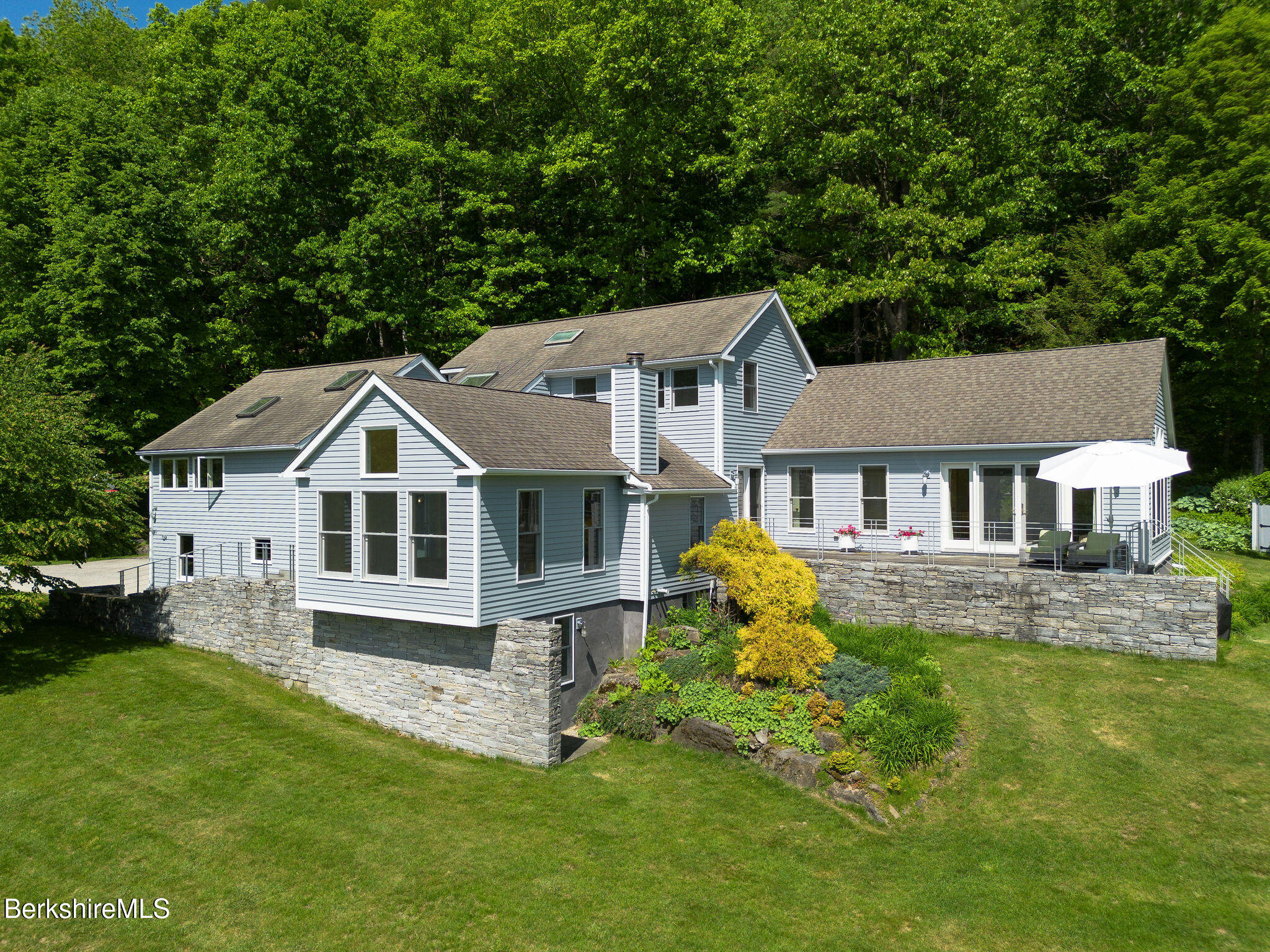 0001-exterior