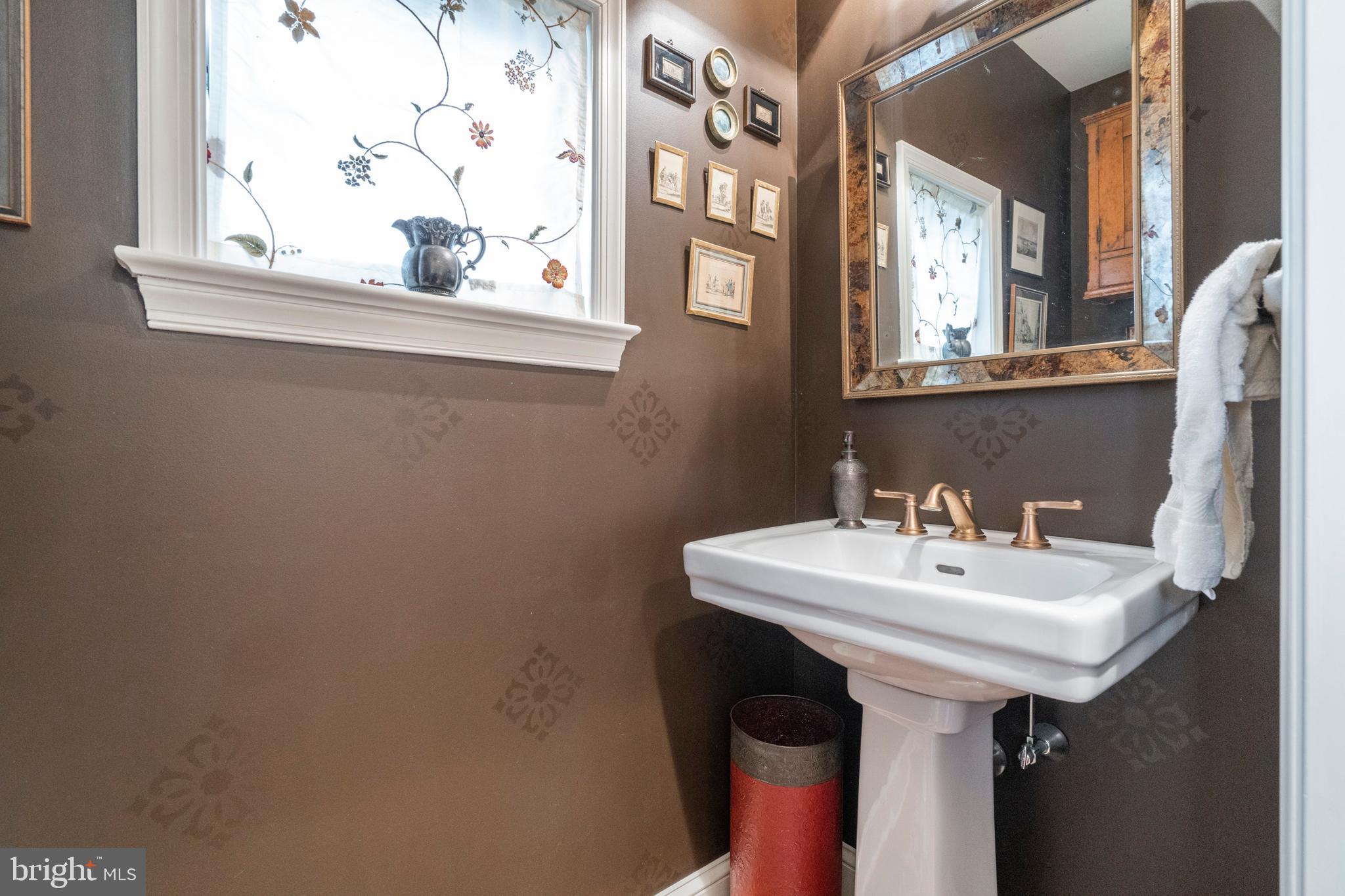 60 Academy Road Bala Cynwyd, PA 19004 - Photo 17 of 33 1st Floor Powder Room
