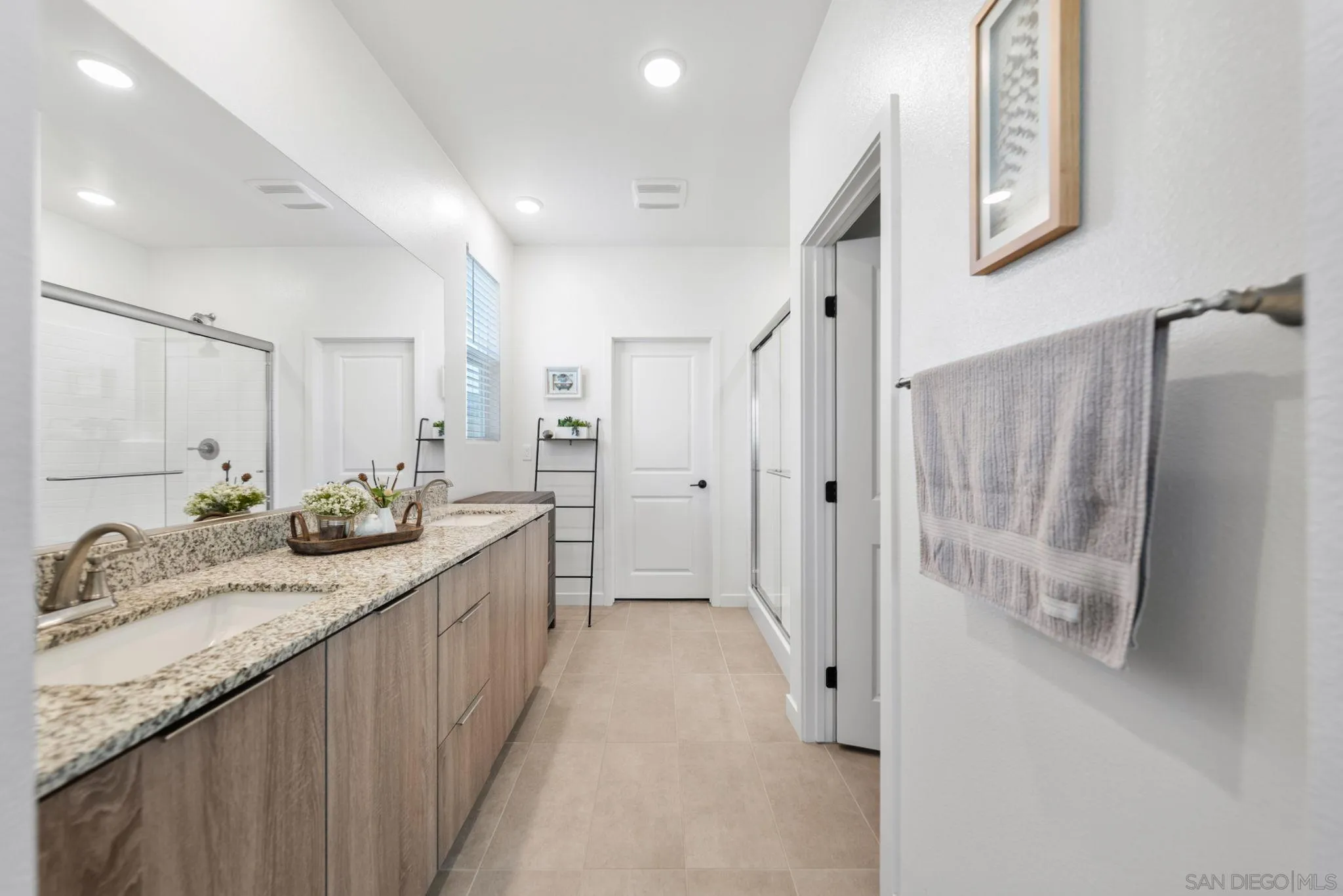 35241 Valencia Point Fallbrook, CA 92028 - Photo 34 of 56 Gallery Image 34