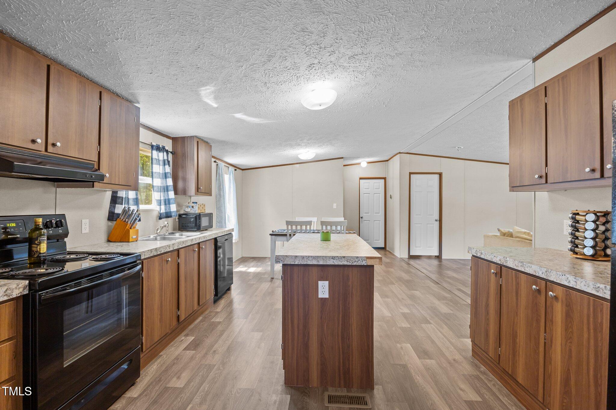 1739 Hurdle Mills Road Roxboro, NC 27573 - Photo 14 of 37 25-web-or-mls-IMG_7109