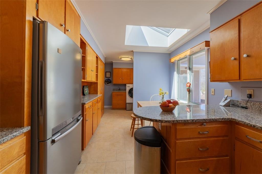 27 Factory Cove Road Boothbay Harbor, ME 04538 - Photo 8 of 32 Photo