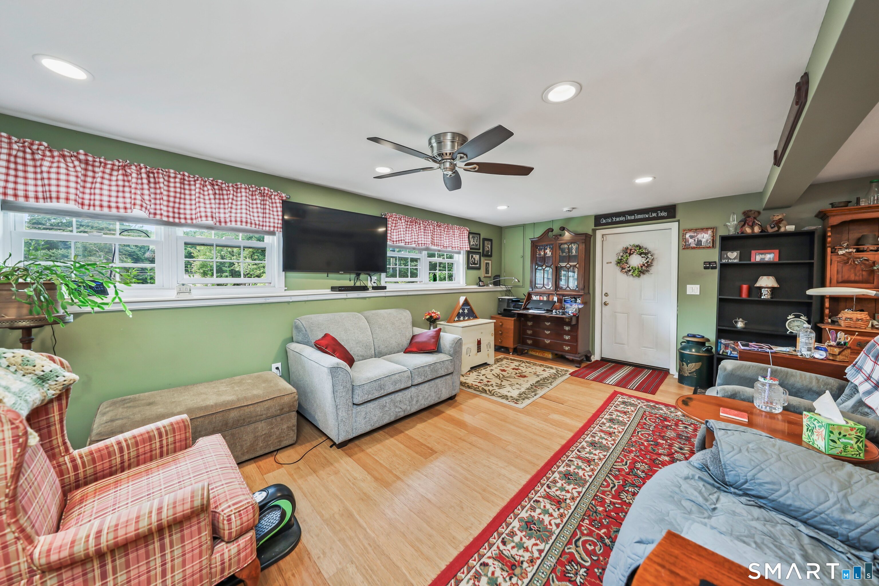 63 Straitsville Road Prospect, CT 06712 - Photo 29 of 40 in law living room