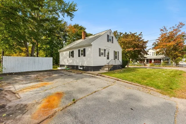 $3,500 | 26 Lamb Street, Attleboro, MA 02703