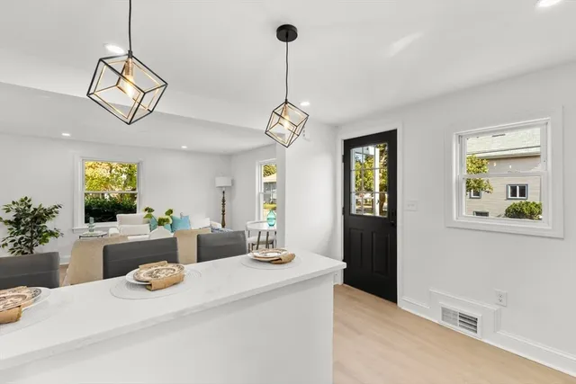 $3,500 | 26 Lamb Street, Attleboro, MA 02703