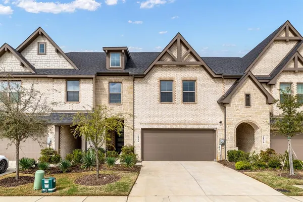 $380,000 | 6834 Neals Way, Arlington, TX 76001