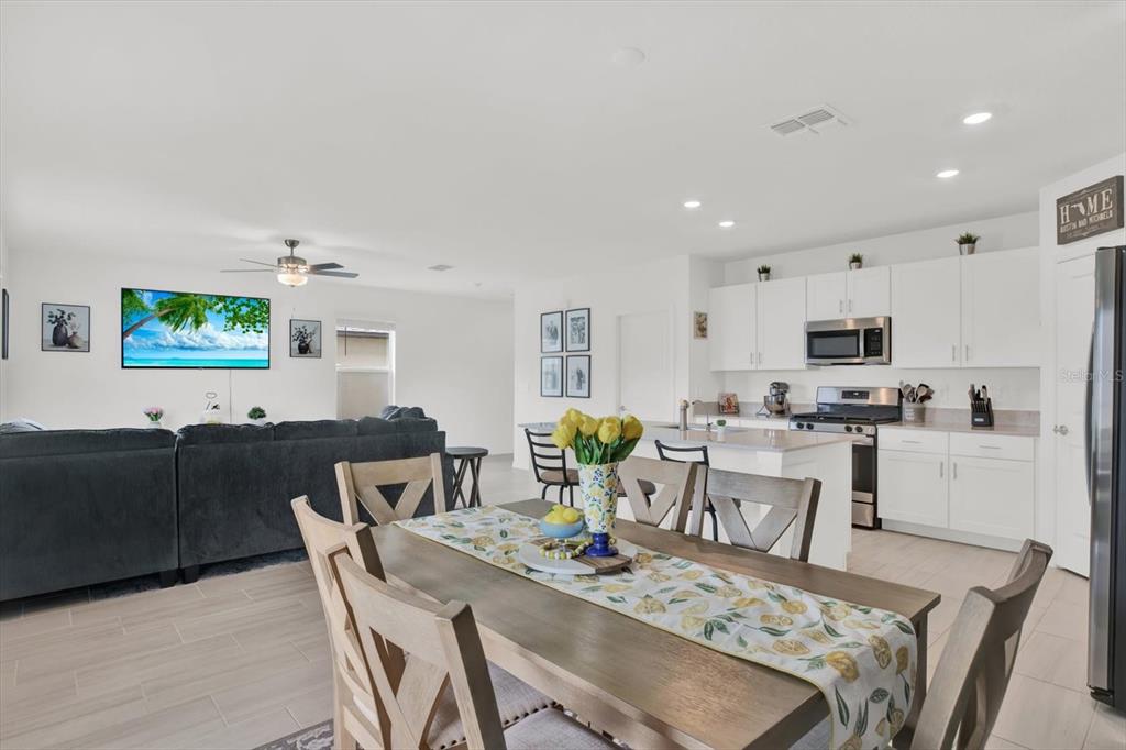 1726 Lanier Road Zephyrhills, FL 33541 - Photo 17 of 63