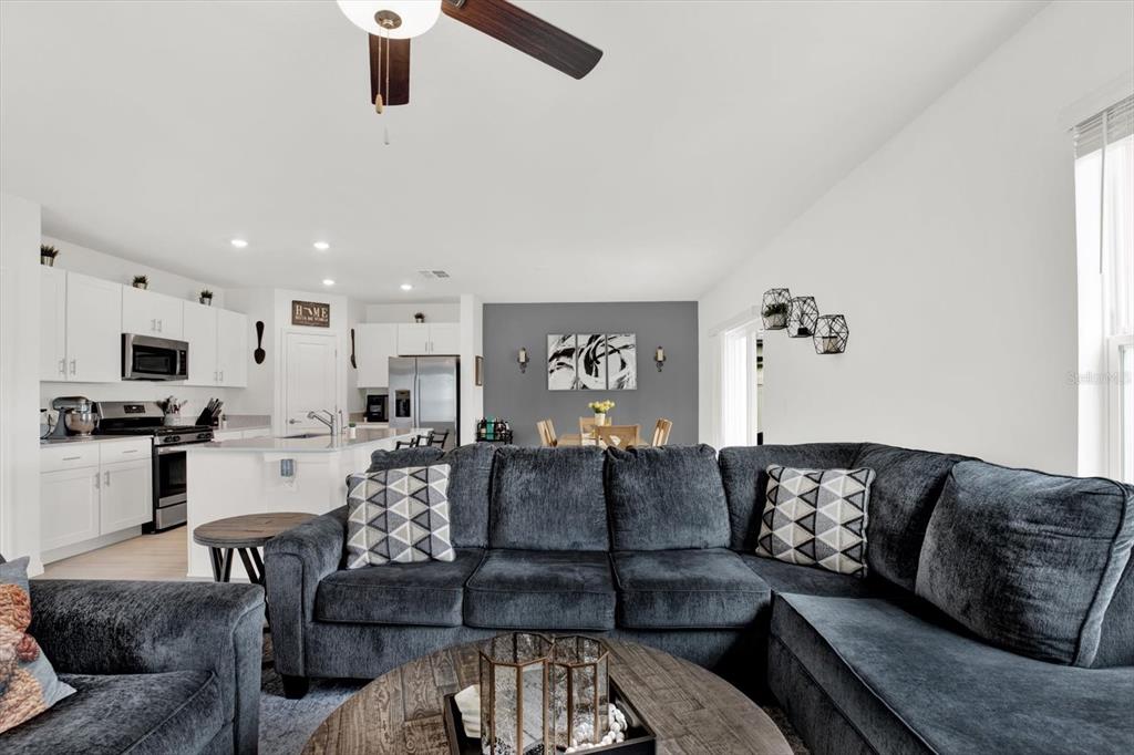 1726 Lanier Road Zephyrhills, FL 33541 - Photo 19 of 63