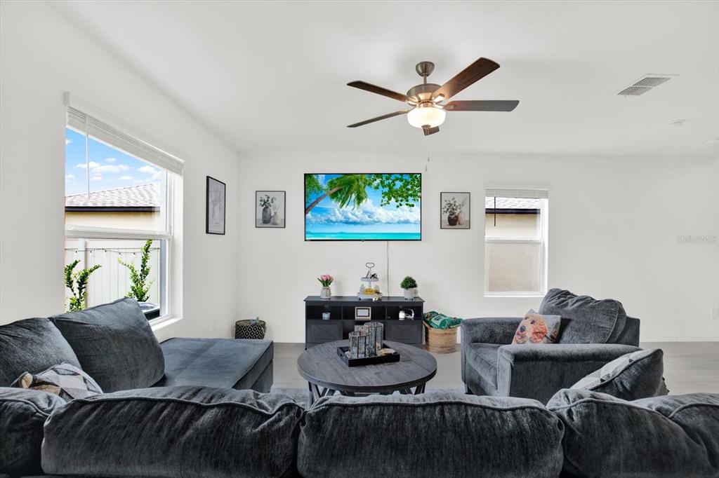 1726 Lanier Road Zephyrhills, FL 33541 - Photo 23 of 63