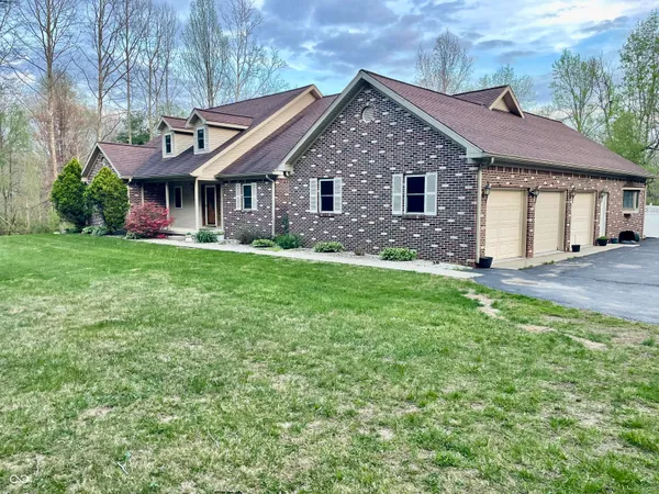 $625,000 | 1564 West County Road 1050 South, Cloverdale, IN 46120