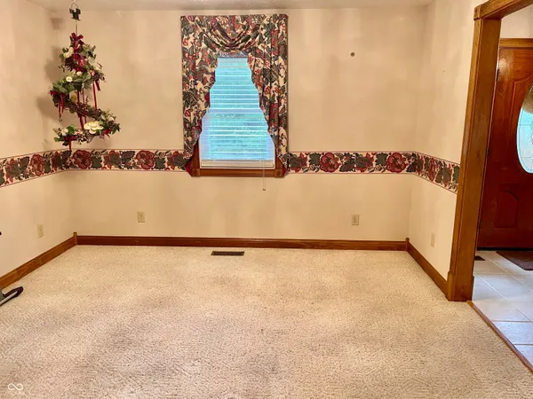 $625,000 | 1564 West County Road 1050 South, Cloverdale, IN 46120