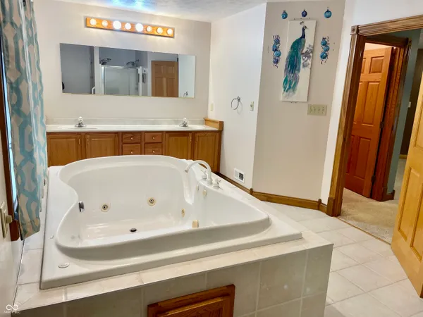 $625,000 | 1564 West County Road 1050 South, Cloverdale, IN 46120