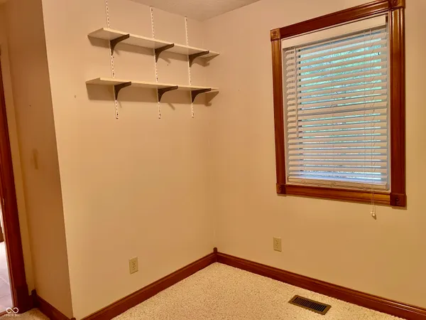 $625,000 | 1564 West County Road 1050 South, Cloverdale, IN 46120