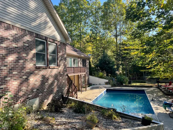 $625,000 | 1564 West County Road 1050 South, Cloverdale, IN 46120