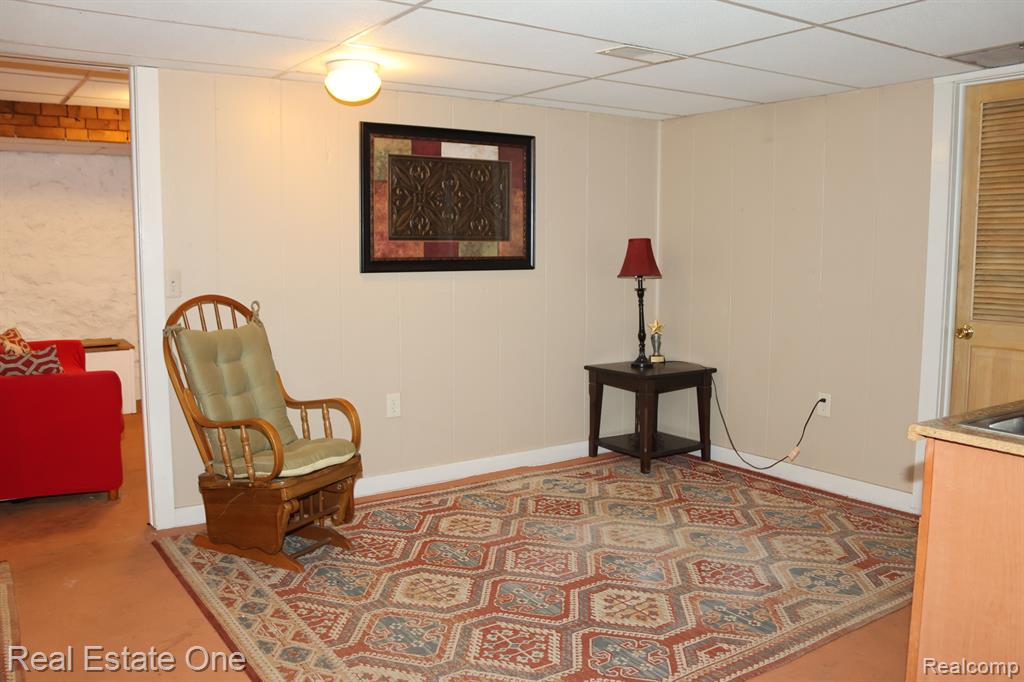 305 East Grand River Road, Unit 1 Brighton, MI 48116 - Photo 8 of 11