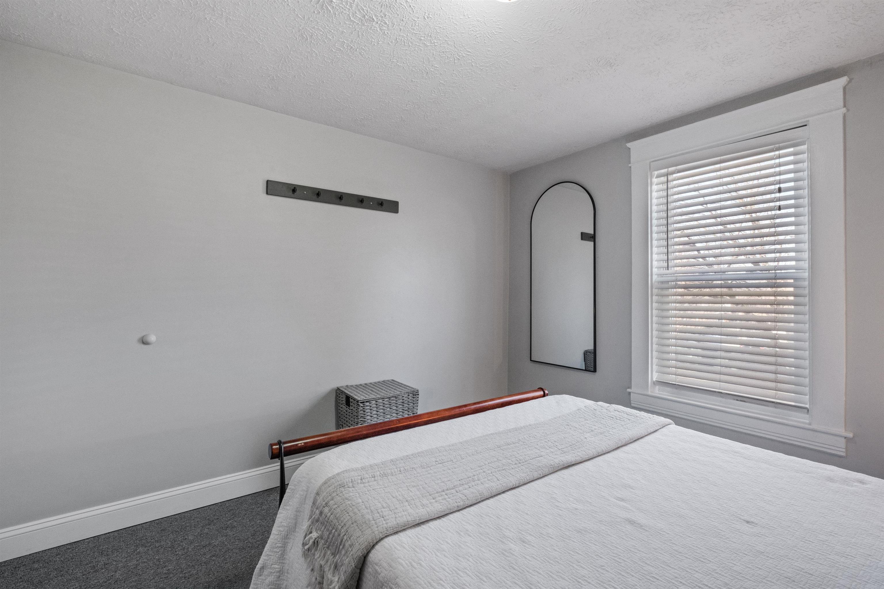 65 South Elm Street, Unit 4 Manchester, NH 03103 - Photo 16 of 22