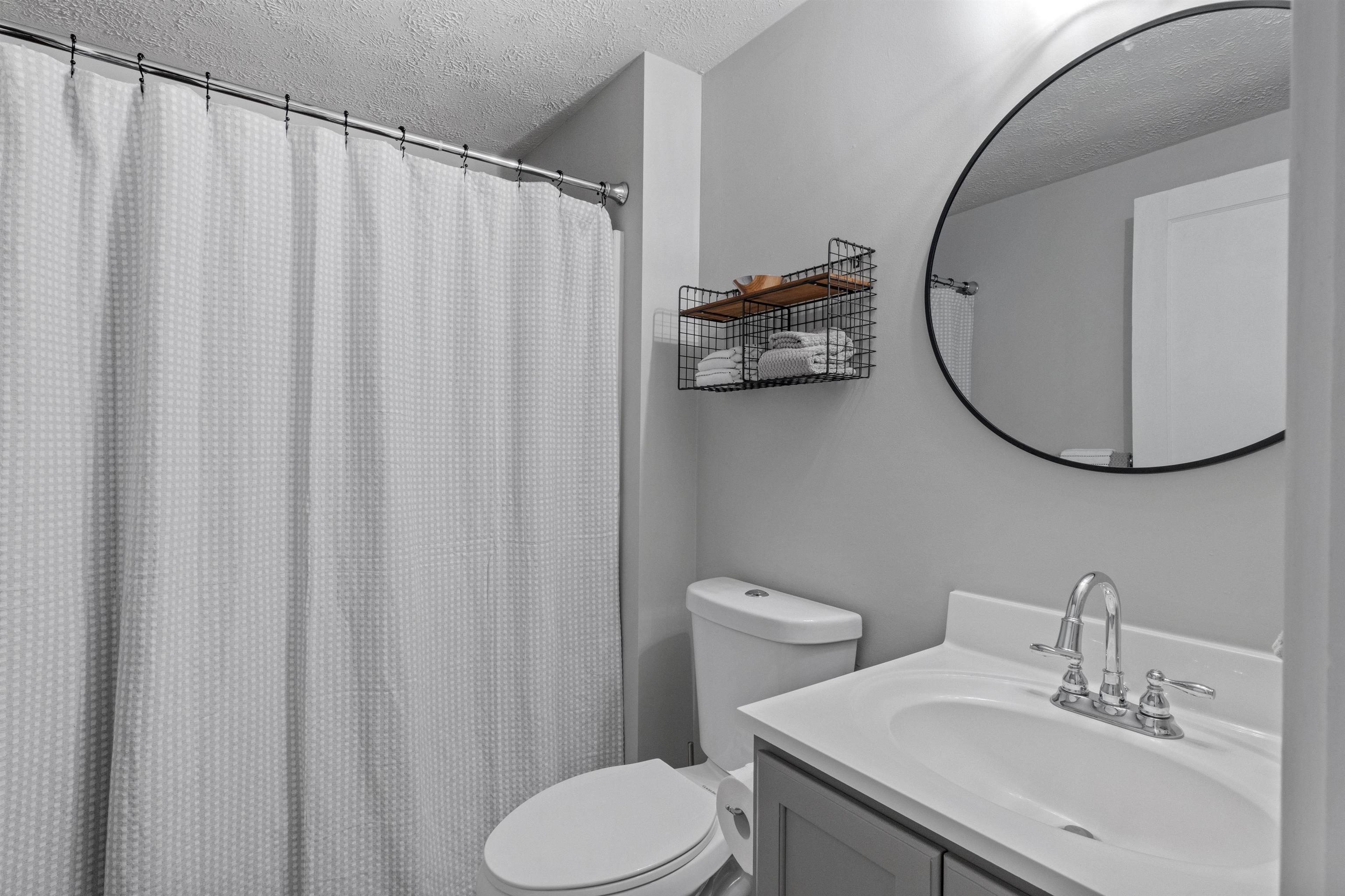 65 South Elm Street, Unit 4 Manchester, NH 03103 - Photo 18 of 22