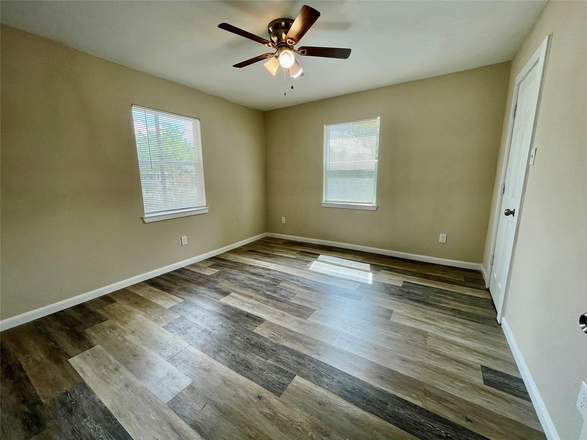 6810 Foster Street Houston, TX 77021 - Photo 11 of 24 Gallery Image 11