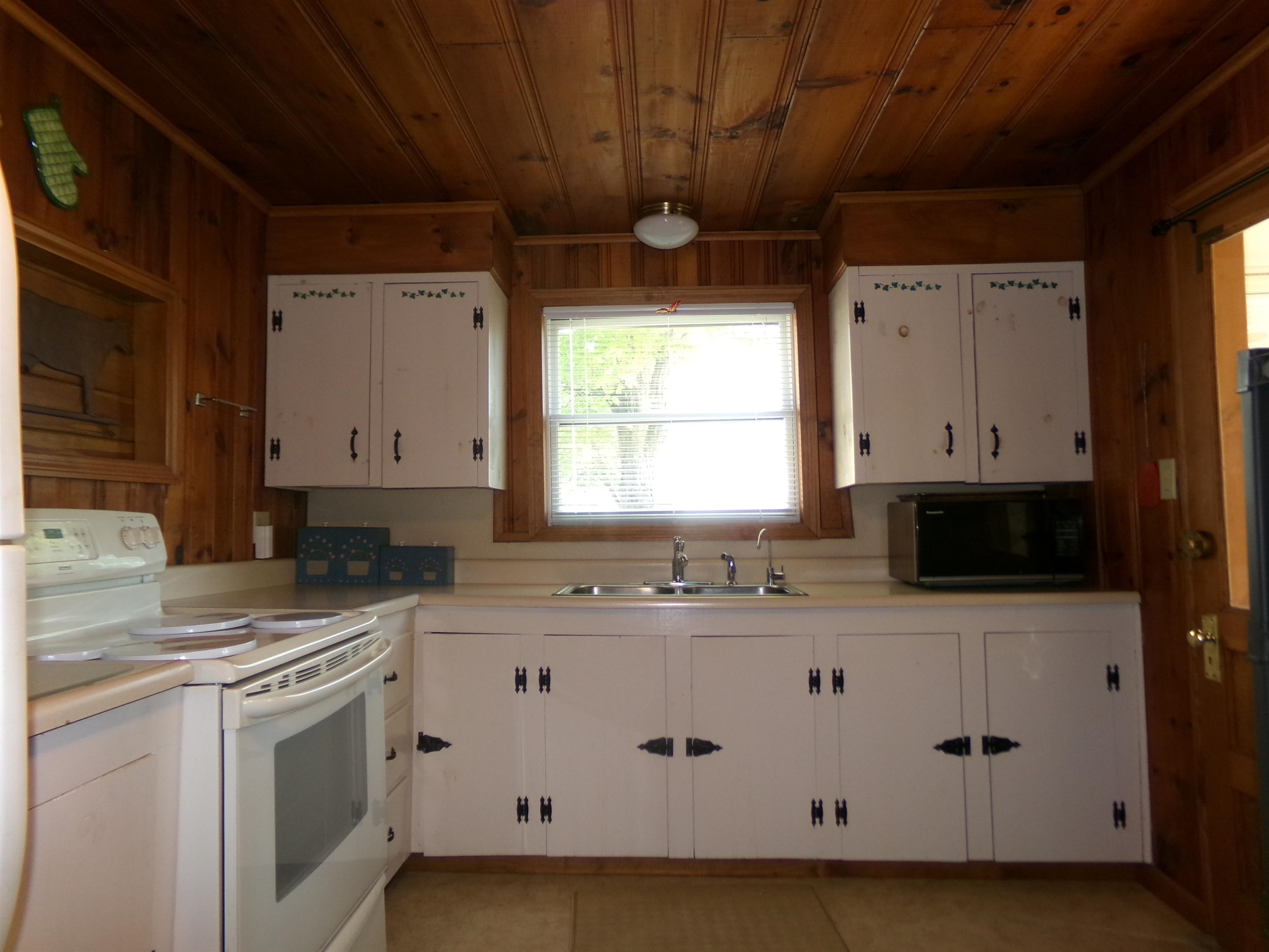 20 Sunset Harbor Road Swanton, VT 05488 - Photo 11 of 42