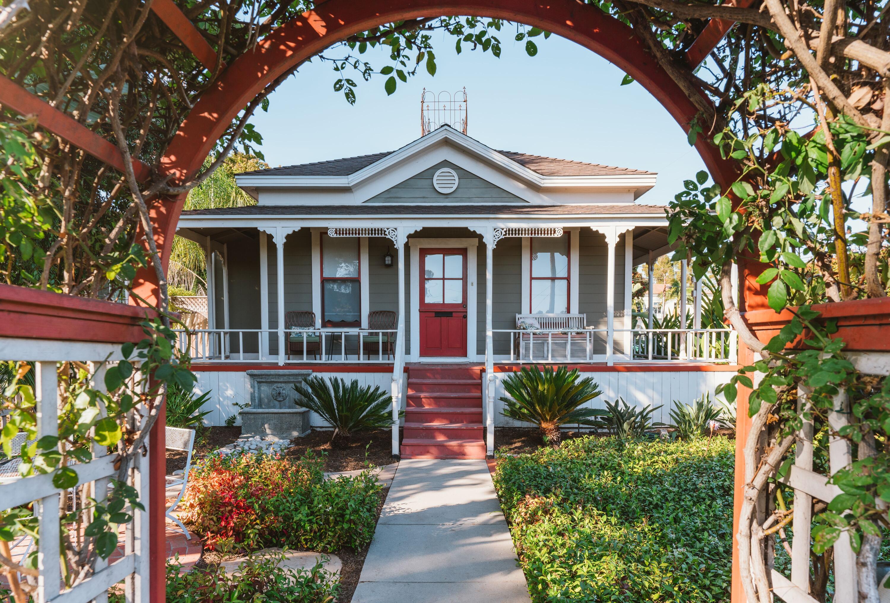 502 Brinkerhoff Avenue Santa Barbara, CA 93101 - Photo 2 of 34 front view of a house