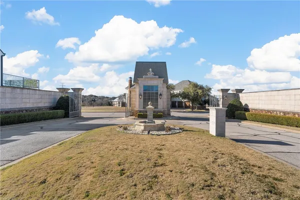 $130,000 | 5 Enclave Court, Waco, TX 76708