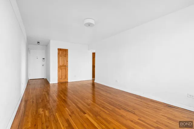 $359,999 | 50-21 39th Place, Unit 4B | Sunnyside