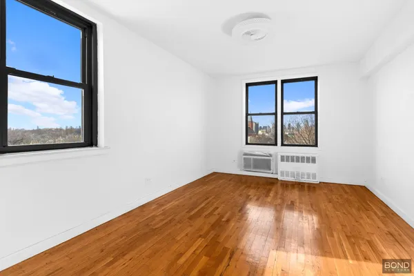 $359,999 | 50-21 39th Place, Unit 4B | Sunnyside