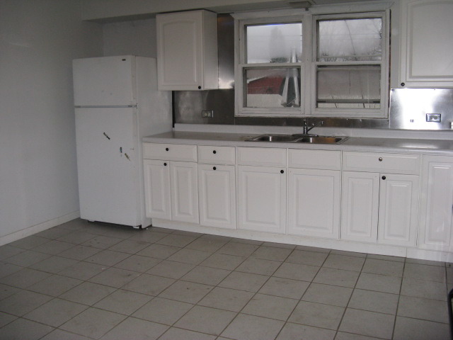 7923 82nd Street Bridgeview, IL 60455 - Photo 4 of 18
