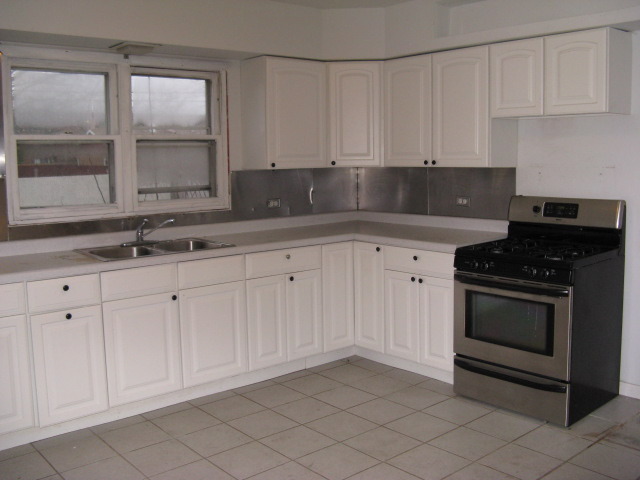 7923 82nd Street Bridgeview, IL 60455 - Photo 5 of 18