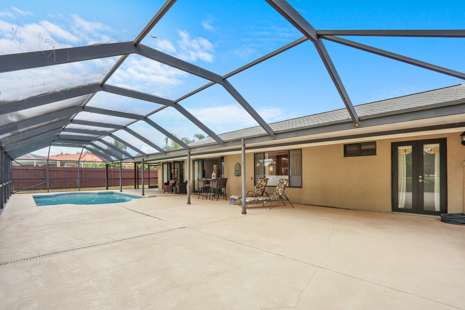 3060 Southeast Darien Road Port St. Lucie, FL 34952 - Photo 39 of 56 Extended Patio