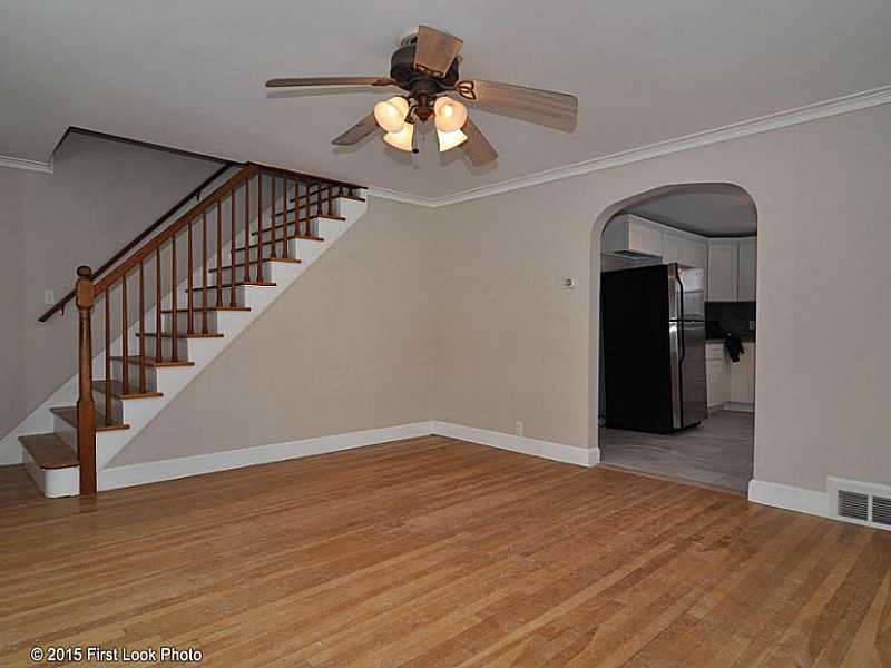 339 Lucille Street Woonsocket, RI 02895 - Photo 6 of 23 Living Room.