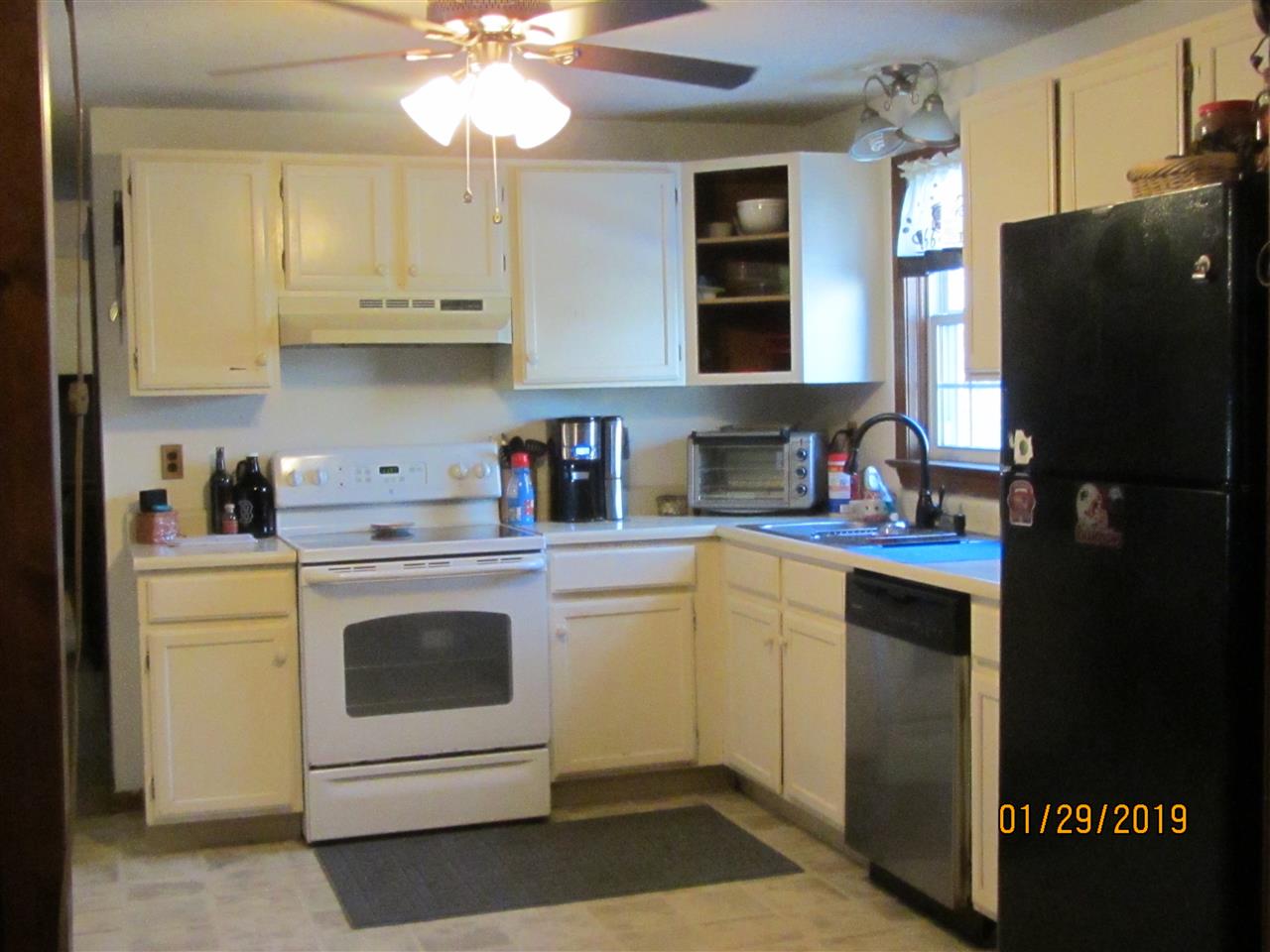 5 Huckleberry Road Raymond, NH 03077 - Photo 4 of 22 Gallery Image 4