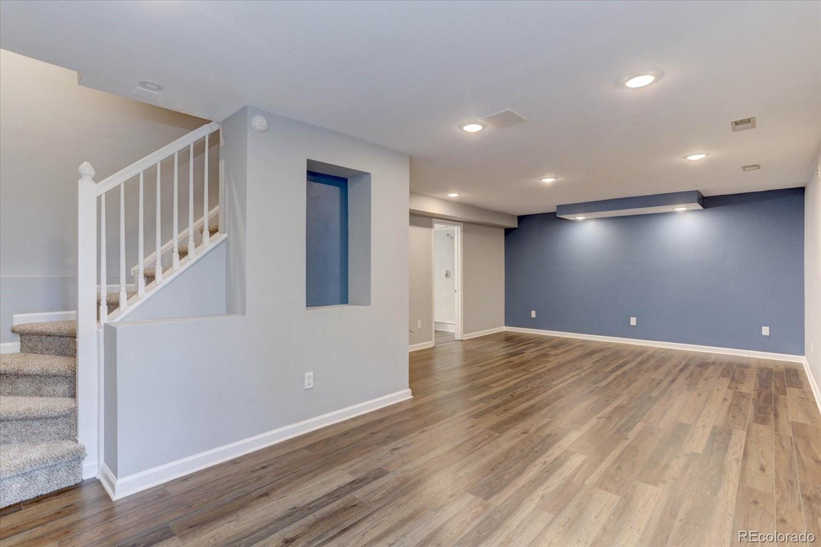 9927 Spring Hill Lane Highlands Ranch, CO 80129 - Photo 36 of 50 Gallery Image 36