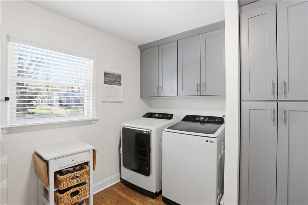 555 Allgood Road Northeast Marietta, GA 30060 - Photo 15 of 32 a kitchen with a stove and a microwave