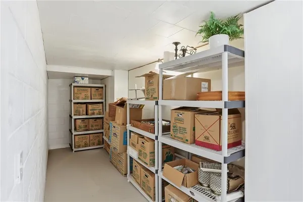 walk in closet