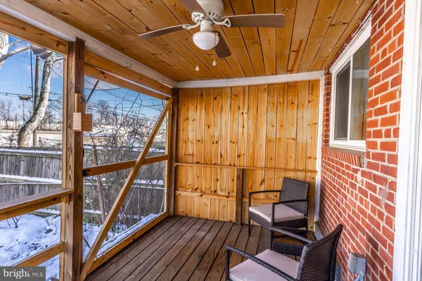 $3,000 | 2122 Arlington Terrace, Alexandria, VA 22303