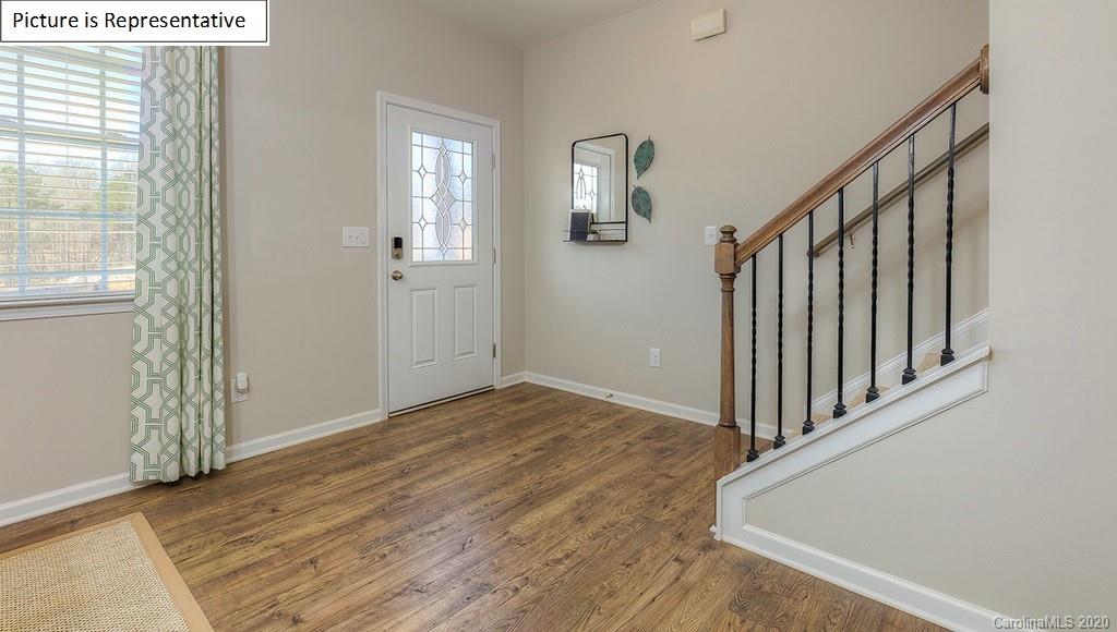 4909 Traynor Road Charlotte, NC 28216 - Photo 2 of 38 Gallery Image 2