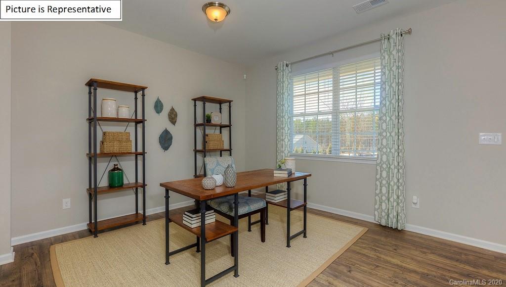 4909 Traynor Road Charlotte, NC 28216 - Photo 4 of 38 Gallery Image 4