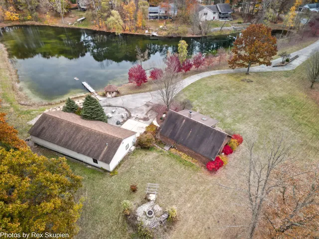 $499,000 | 3733 South Brenlor Drive, Hesperia, MI 49421