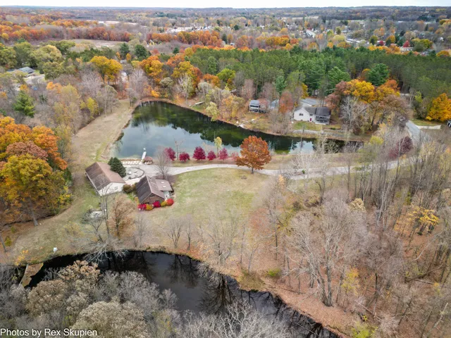 $499,000 | 3733 South Brenlor Drive, Hesperia, MI 49421