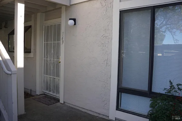 $2,100 | 900 Southampton Road, Unit 149, Benicia, CA 94510