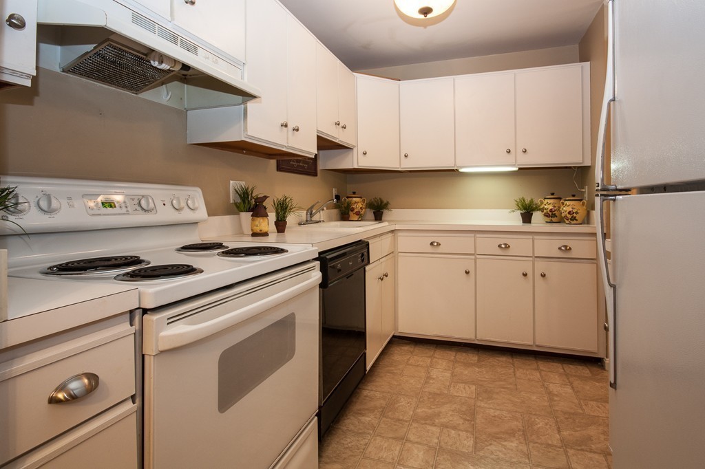 35 Bay Farm Road, Unit 35 Duxbury, MA 02332 - Photo 7 of 14 Gallery Image 7