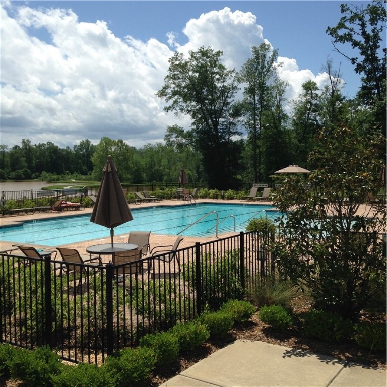 306 Tuttle Street Clemson, SC 29631 - Photo 8 of 25 Pool at the Lakehouse