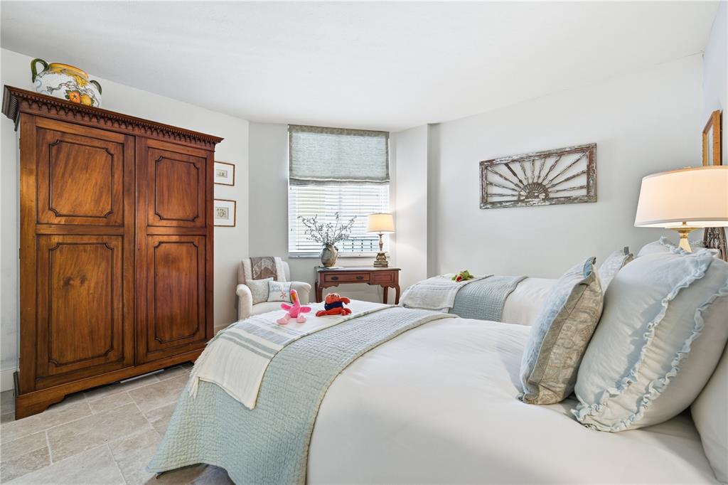 5880 Midnight Pass Road, Unit 302 Sarasota, FL 34242 - Photo 36 of 97