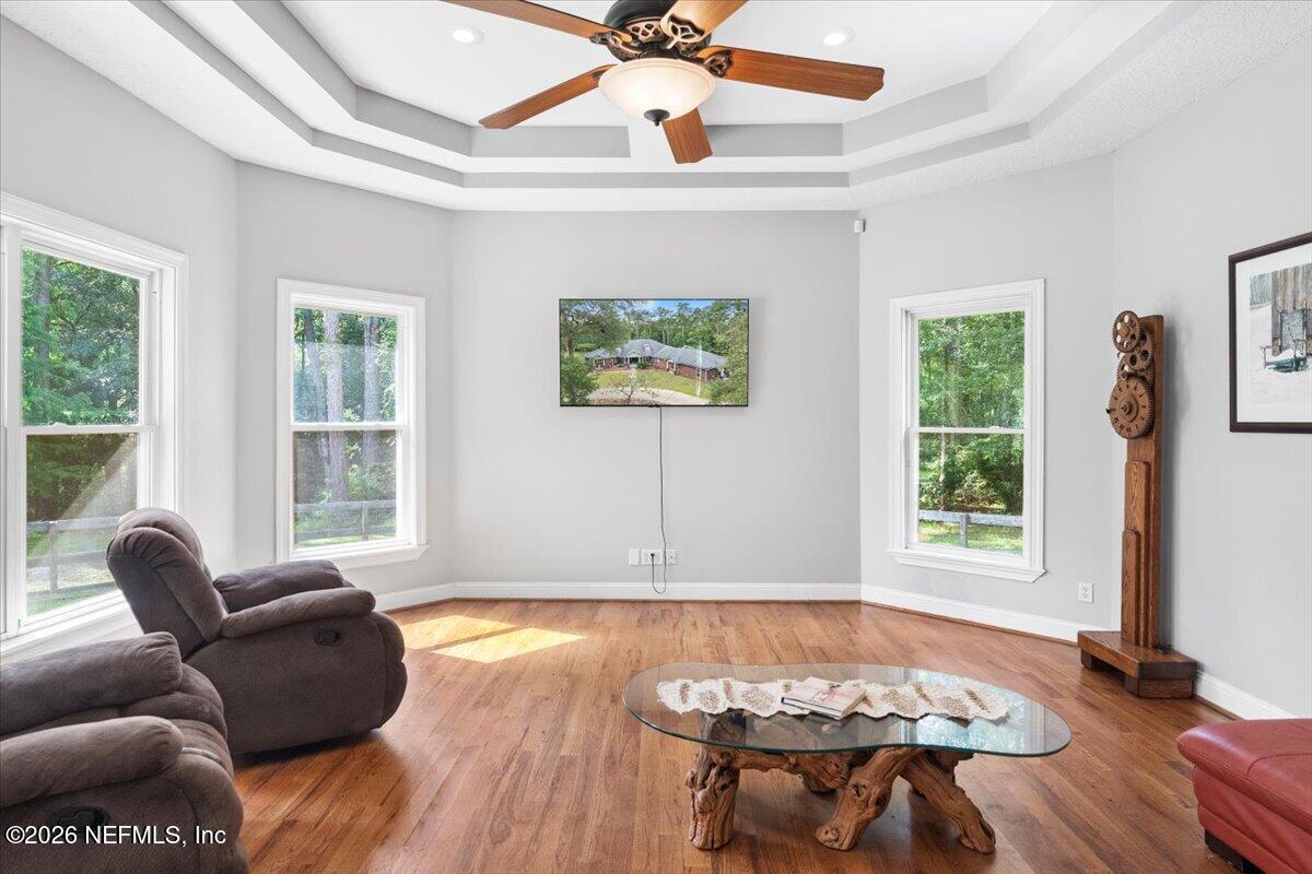 3568 Stratton Road Jacksonville, FL 32221 - Photo 16 of 67 living room and natural light