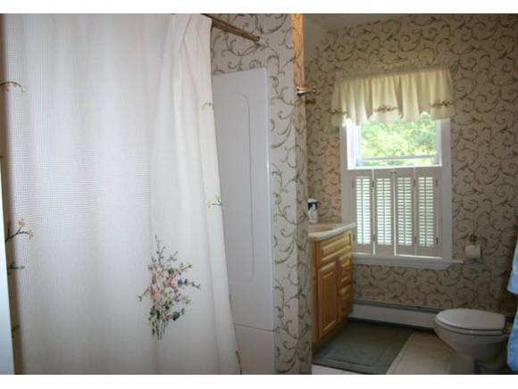 221 Union Street Springfield, VT 05156 - Photo 22 of 24